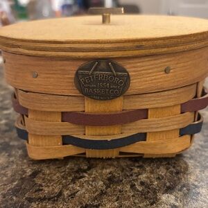Brown and Tan Woven Peterboro MusicBox Basket